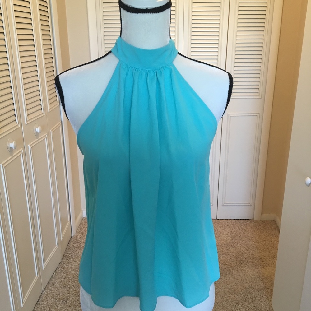 🎉 Cute Halter top from Bisou Bisou 🦋